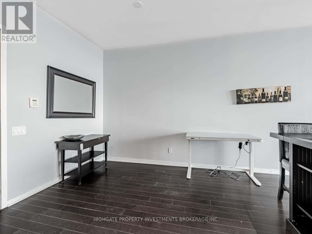 Toronto (High Park-Swansea) — Toronto (High Park-Swansea) - Photo 4 of 39