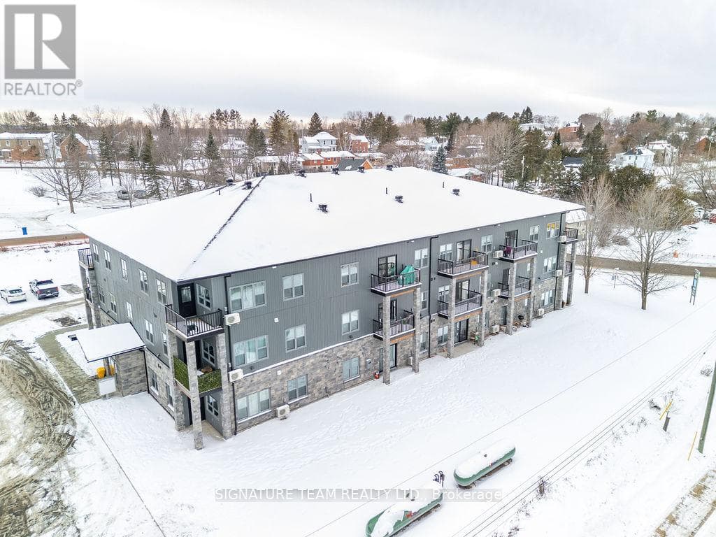 101 - 78A QUEEN STREET — Bonnechere Valley - Main photo