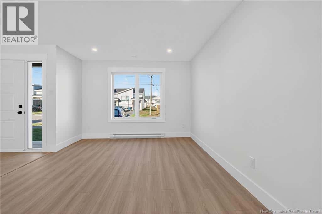 114 Ernest Street — Dieppe, New Brunswick - Photo 5 of 50