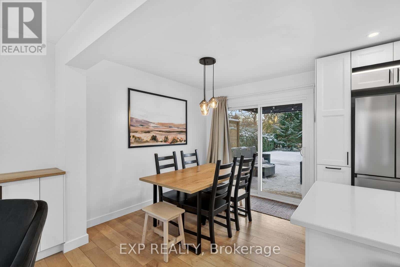 30 QUEEN MARY ROAD — Kingston (Central City West), Ontario - Photo 5 of 43