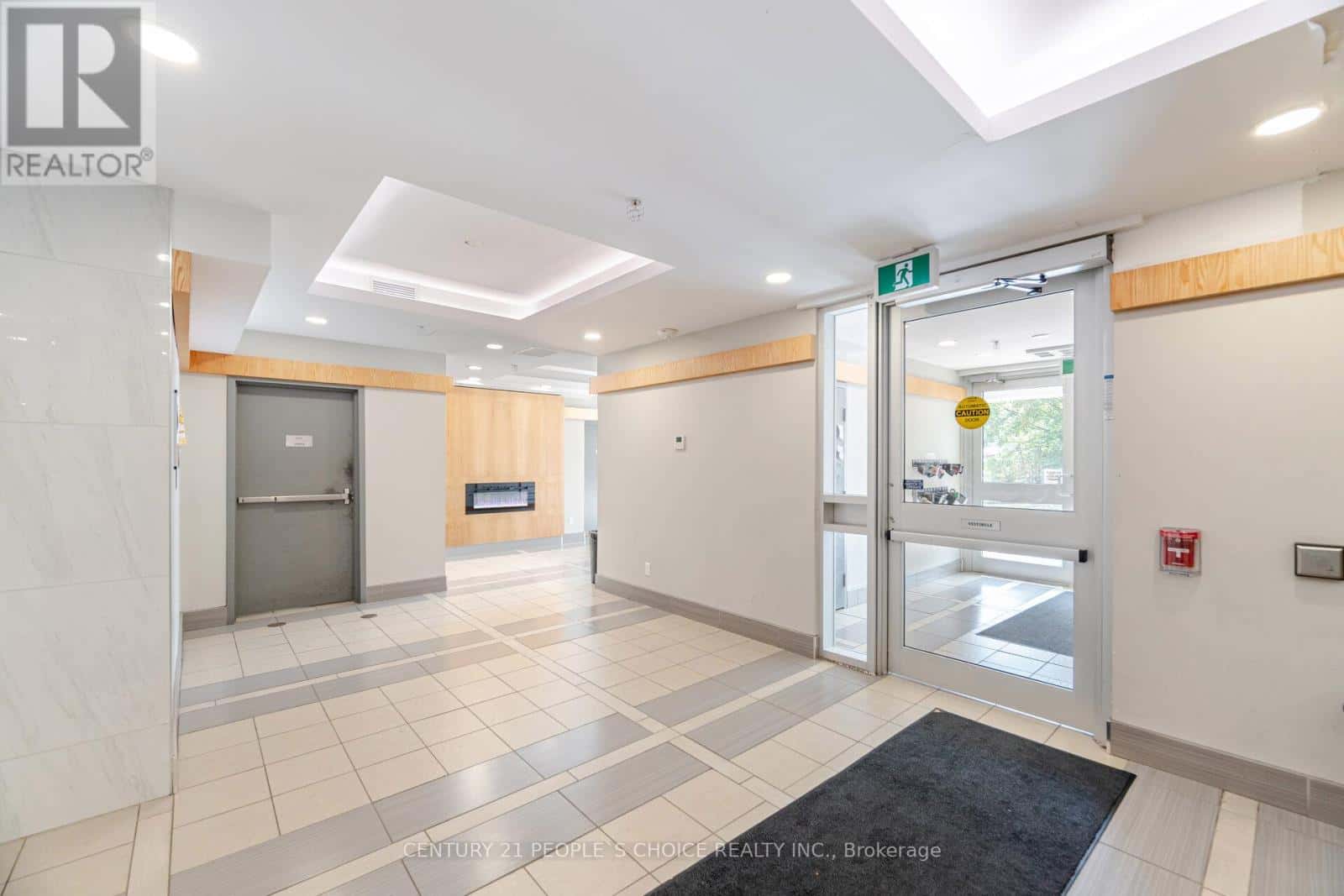 Waterloo — Waterloo - Photo 3 of 29