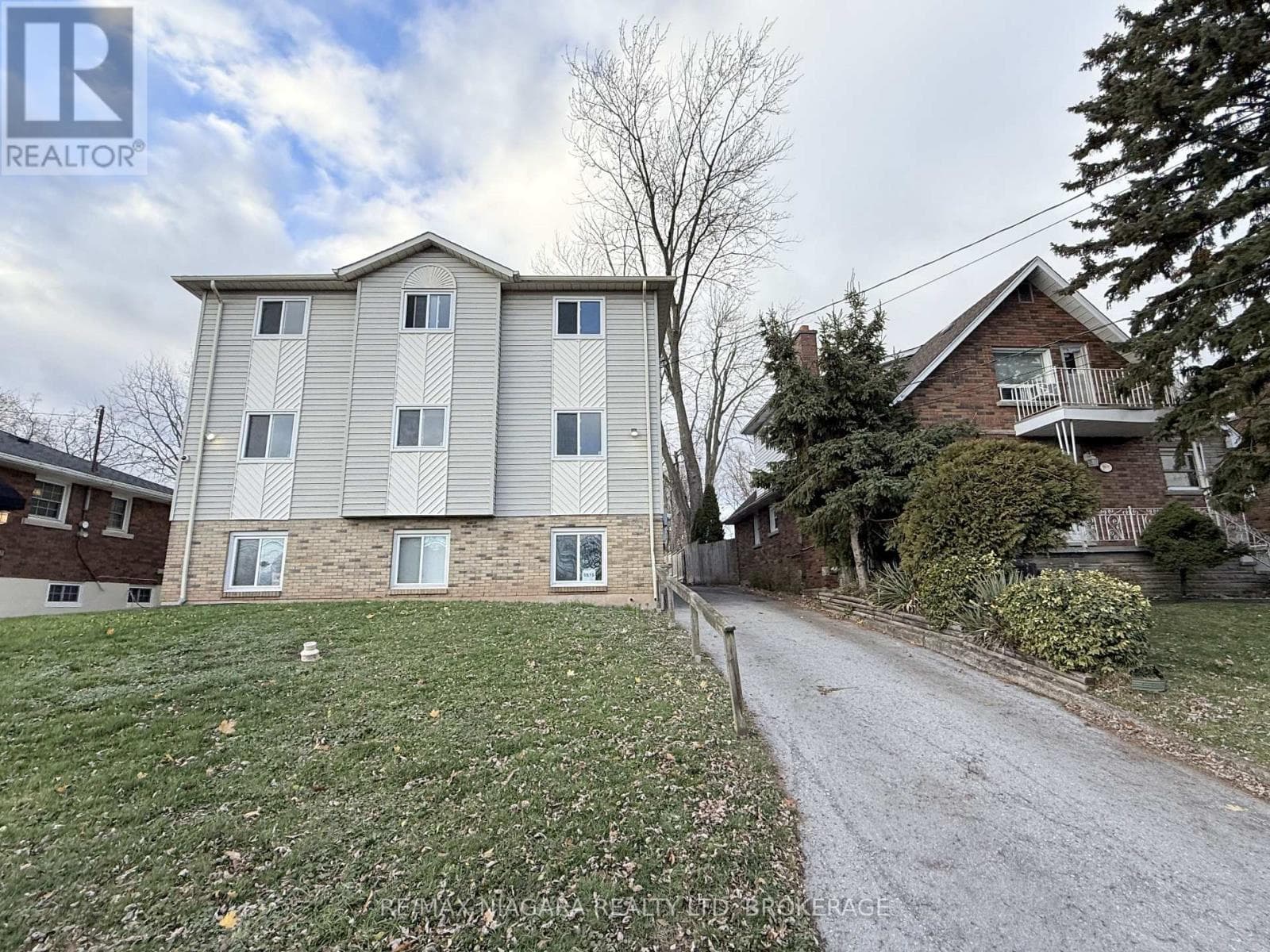 5519 ONTARIO AVENUE — Niagara Falls (Downtown), Ontario - Main photo