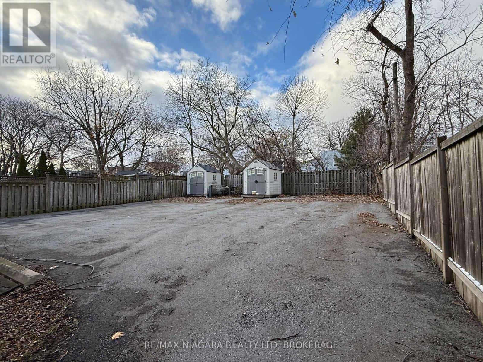 5519 ONTARIO AVENUE — Niagara Falls (Downtown), Ontario - Photo 4 of 50