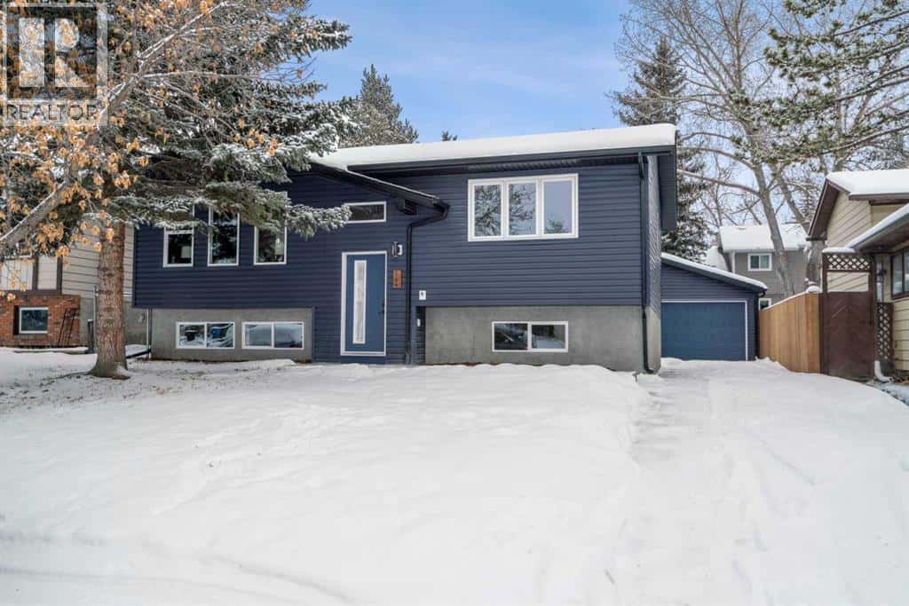 144 Deer Ridge Way SE — Calgary, Alberta - Photo 2 of 50