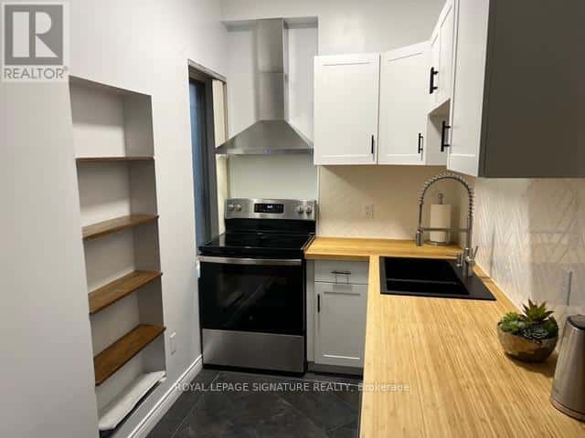 Toronto (Cabbagetown-South St. James Town) — Toronto (Cabbagetown-South St. James Town) - Photo 5 of 34