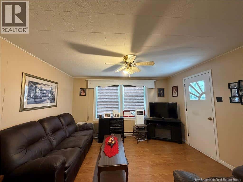 246 Rue Acadie — Beresford, New Brunswick - Photo 3 of 17