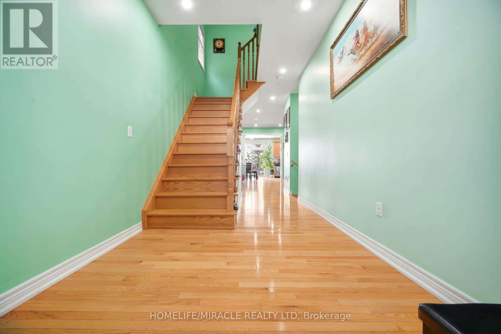 26 GOLDSBORO ROAD — Brampton (Bram East), Ontario - Photo 3 of 19