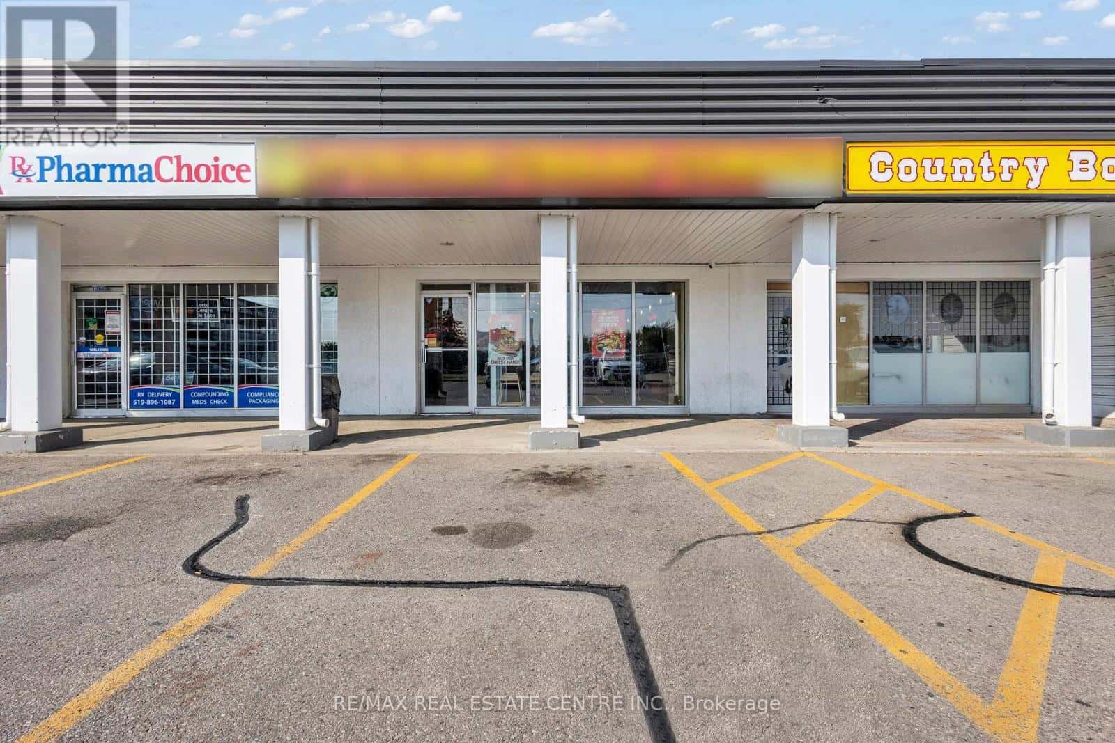 Kitchener — Kitchener - Photo 4 of 28