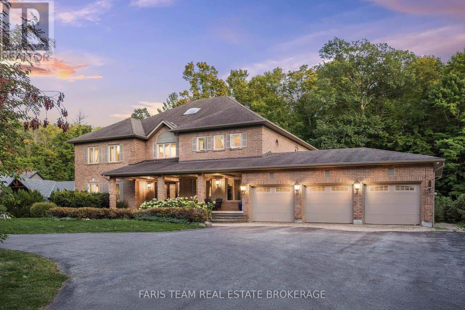 1762 WILKINSON STREET — Innisfil, Ontario - Photo 2 of 50