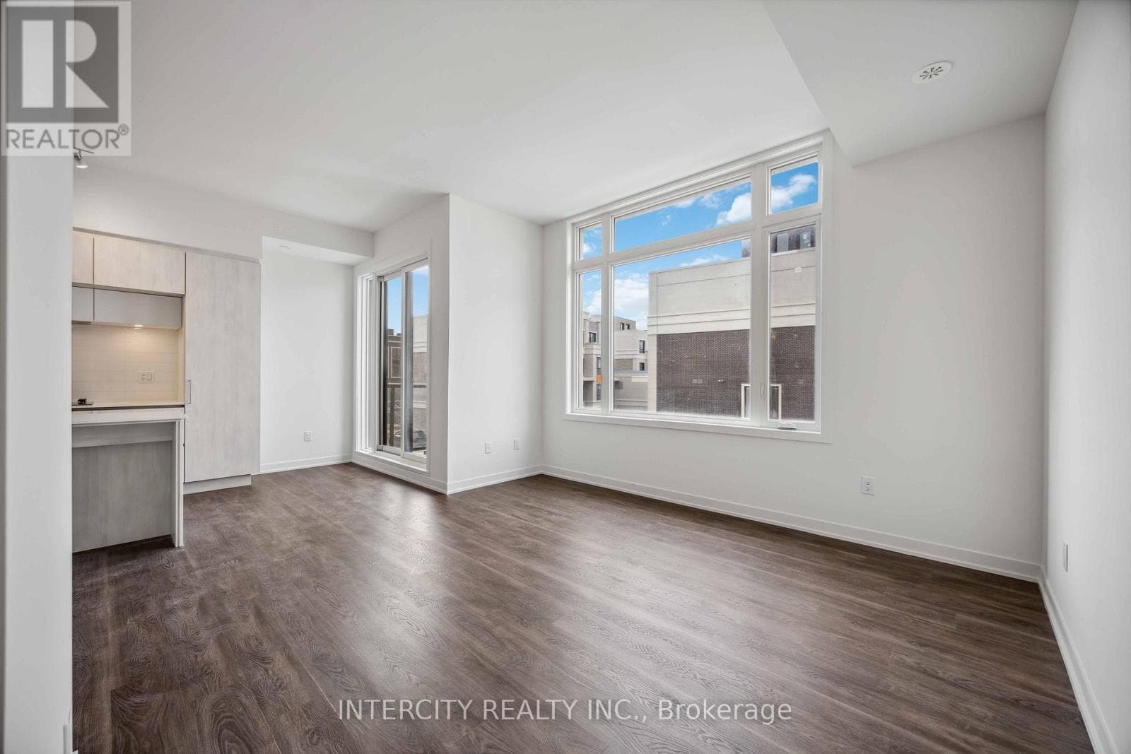 Richmond Hill — Richmond Hill - Main photo