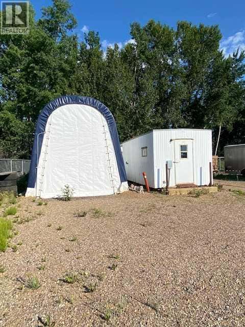 12216 96 Street — High Level, Alberta - Photo 3 of 8