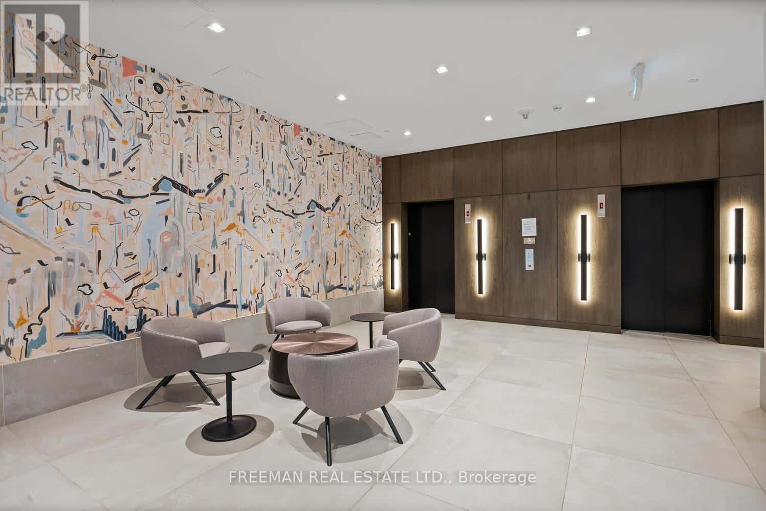 Toronto (Clanton Park) — Toronto (Clanton Park) - Photo 5 of 27