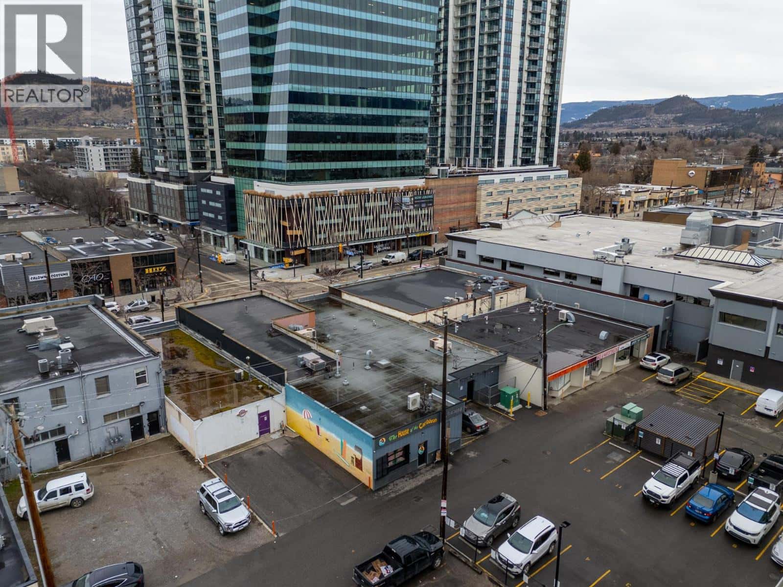 543 Bernard Avenue — Kelowna - Photo 5 of 26