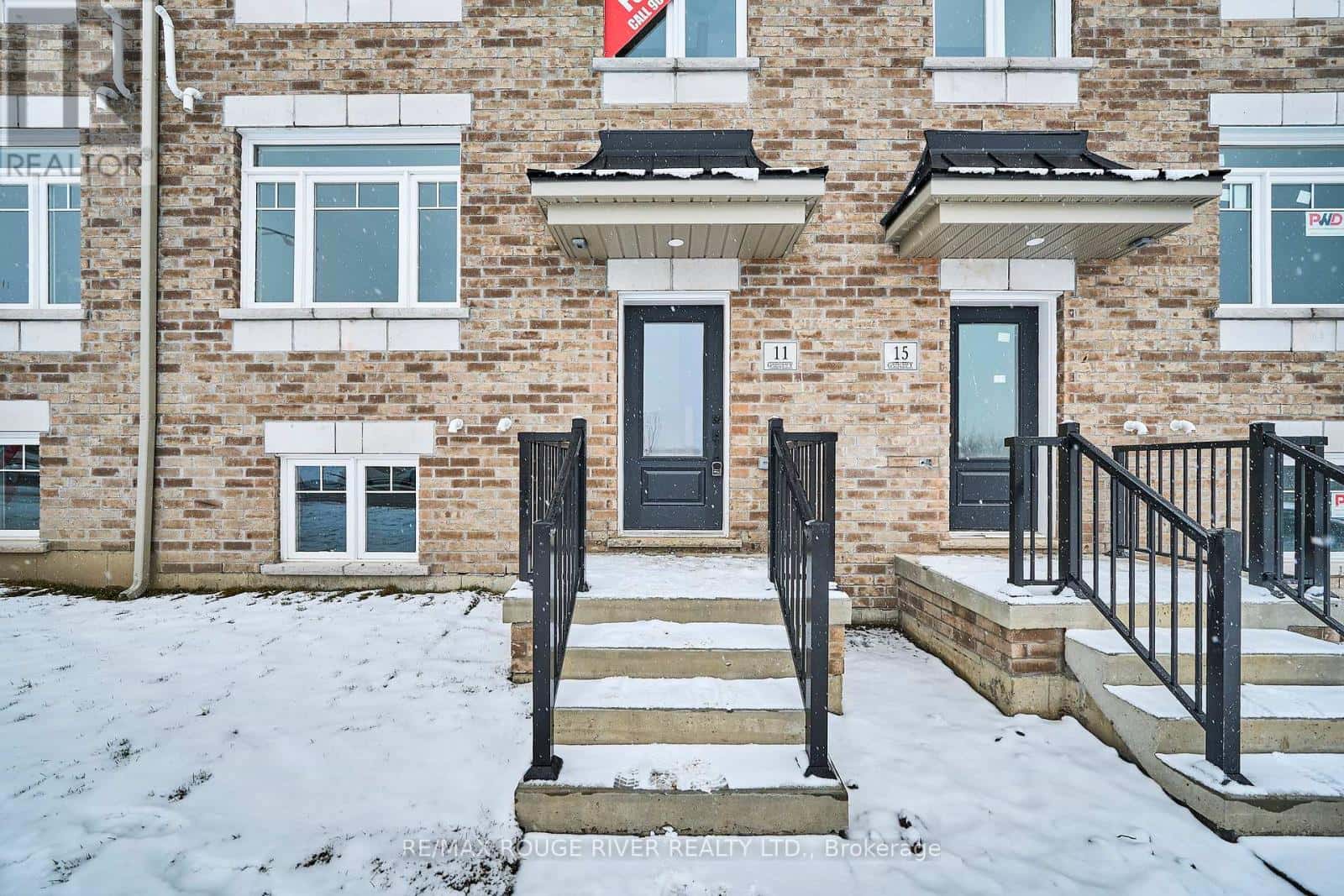 11 ADDYMAN CRESCENT — Clarington (Newcastle), Ontario - Photo 2 of 50