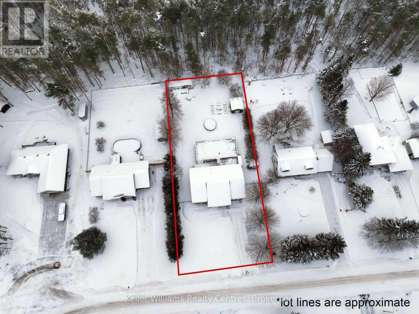 27 PINE TREE DRIVE — South Bruce Peninsula, Ontario - Photo 2 of 49