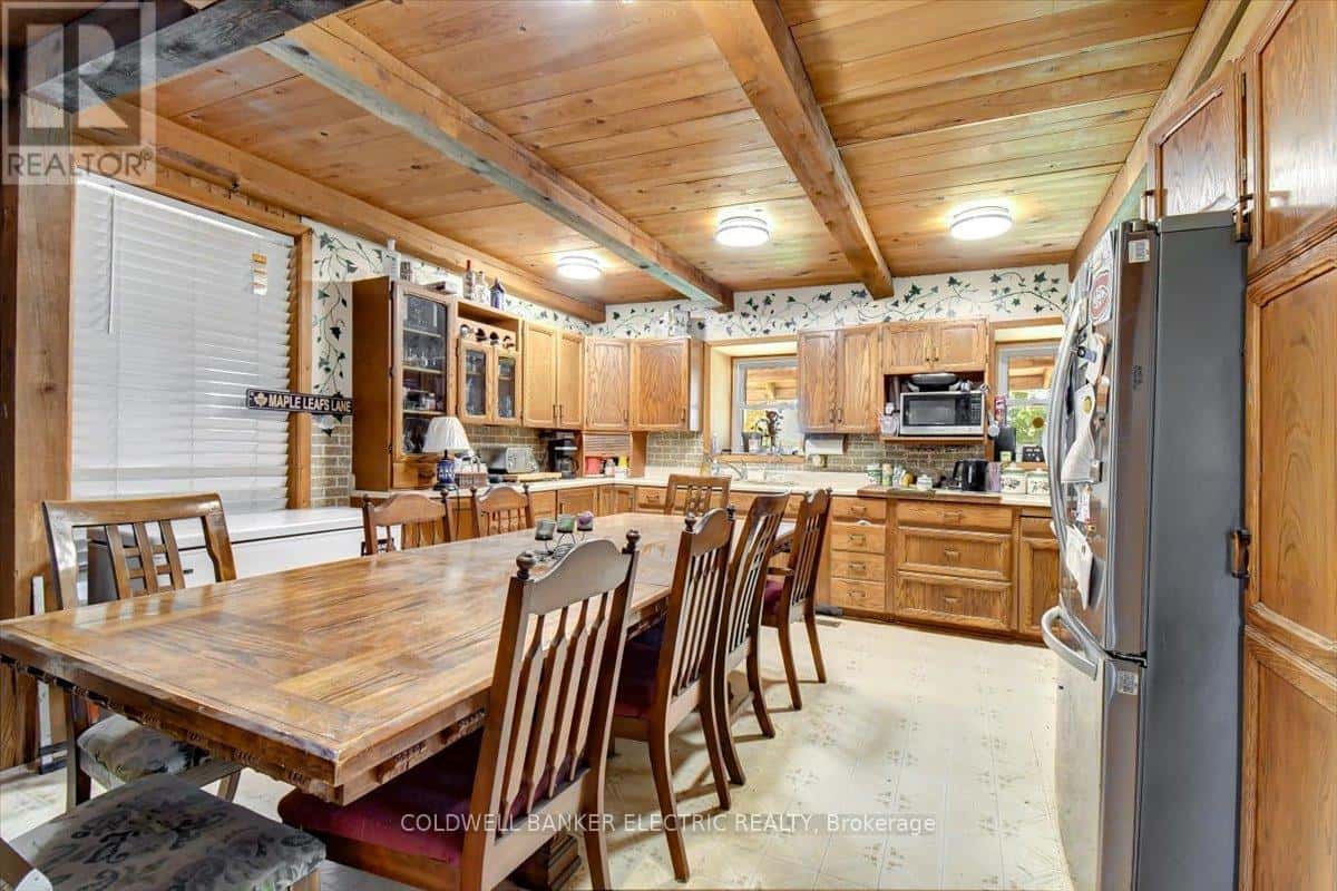 450 THOMASBURG ROAD — Centre Hastings, Ontario - Photo 5 of 48