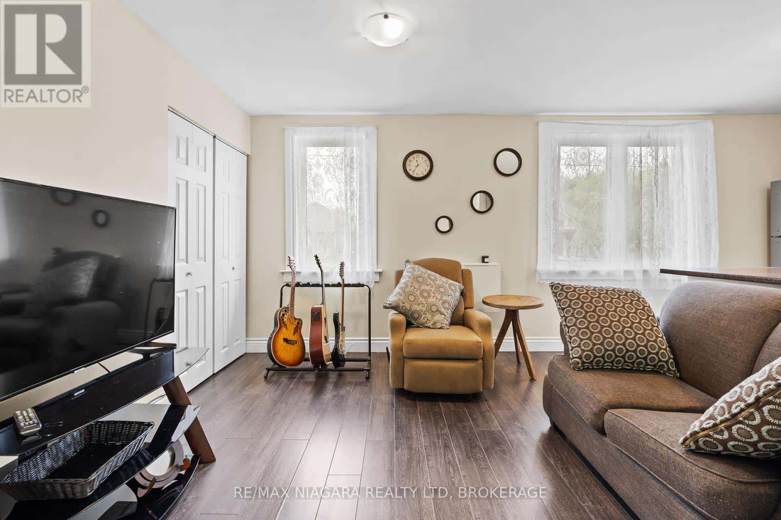 St. Catharines (Downtown) — St. Catharines (Downtown) - Photo 2 of 15