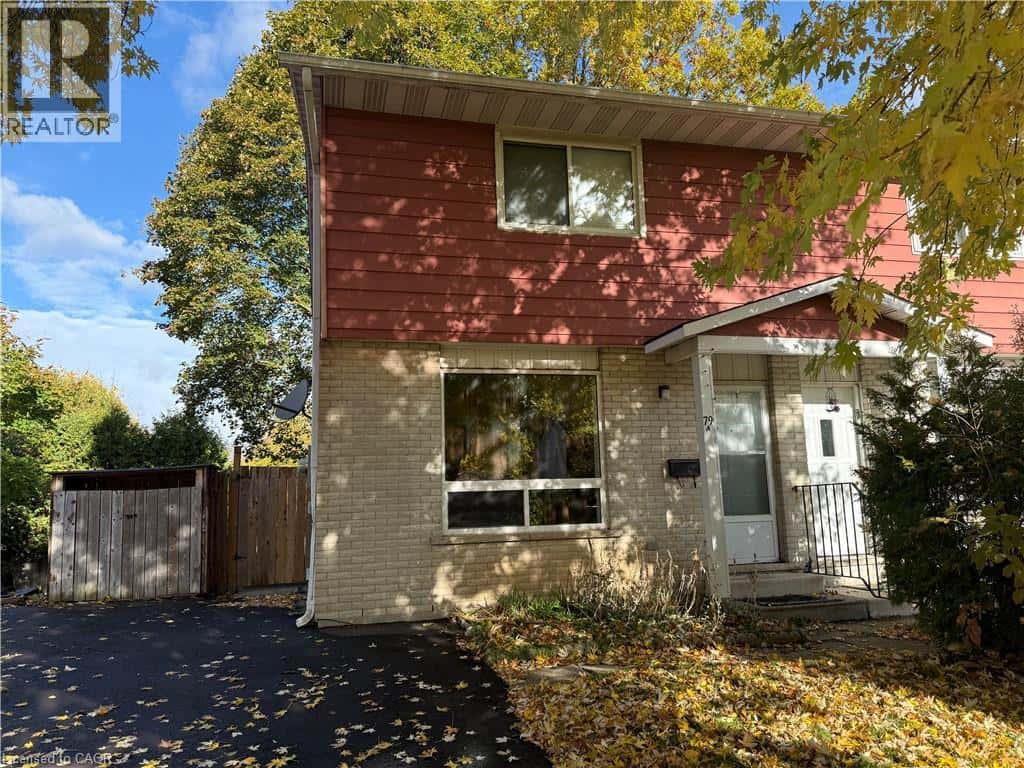 Waterloo — Waterloo - Photo 3 of 20