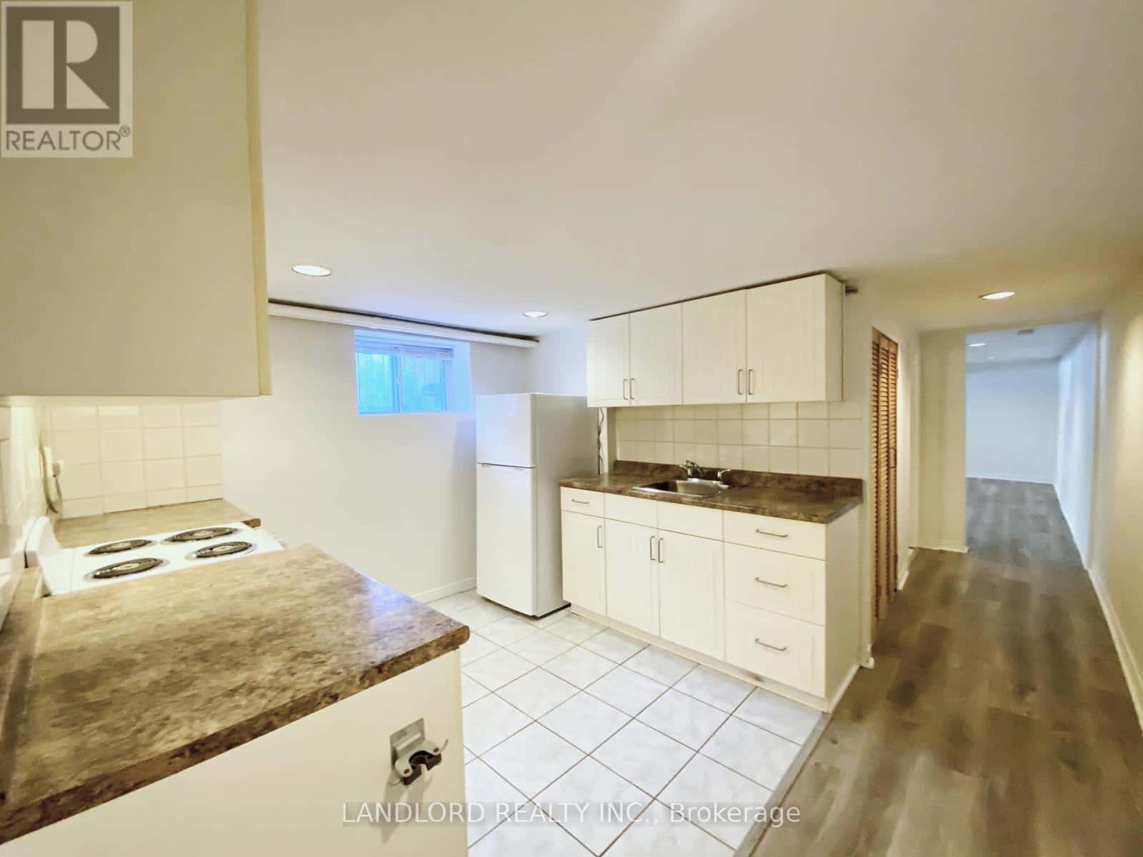 Toronto (Annex) — Toronto (Annex) - Photo 2 of 16