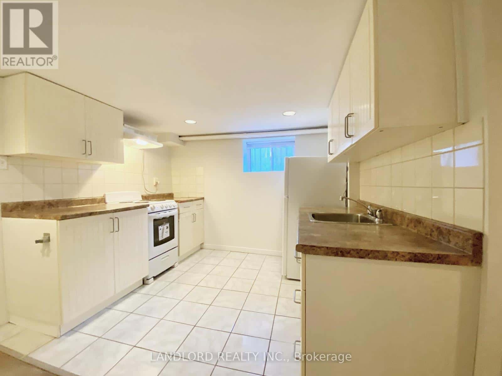 Toronto (Annex) — Toronto (Annex) - Photo 3 of 16