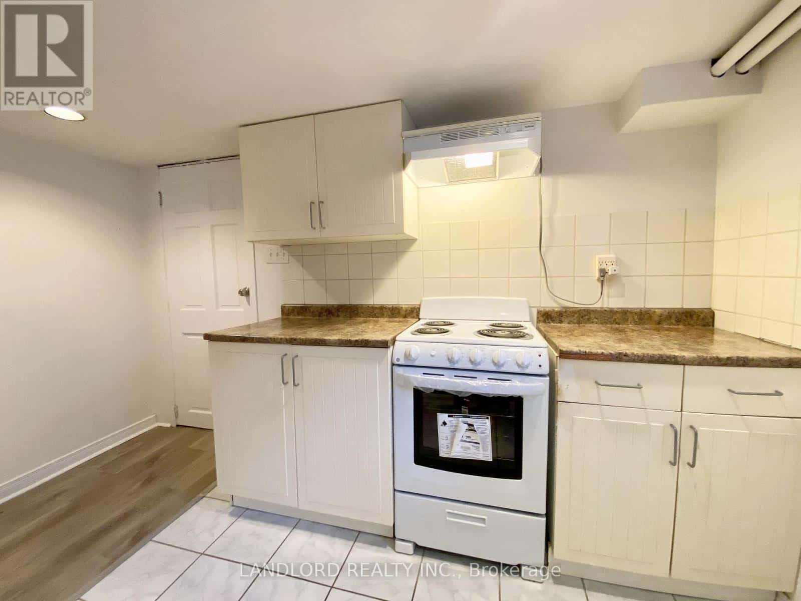 Toronto (Annex) — Toronto (Annex) - Photo 4 of 16