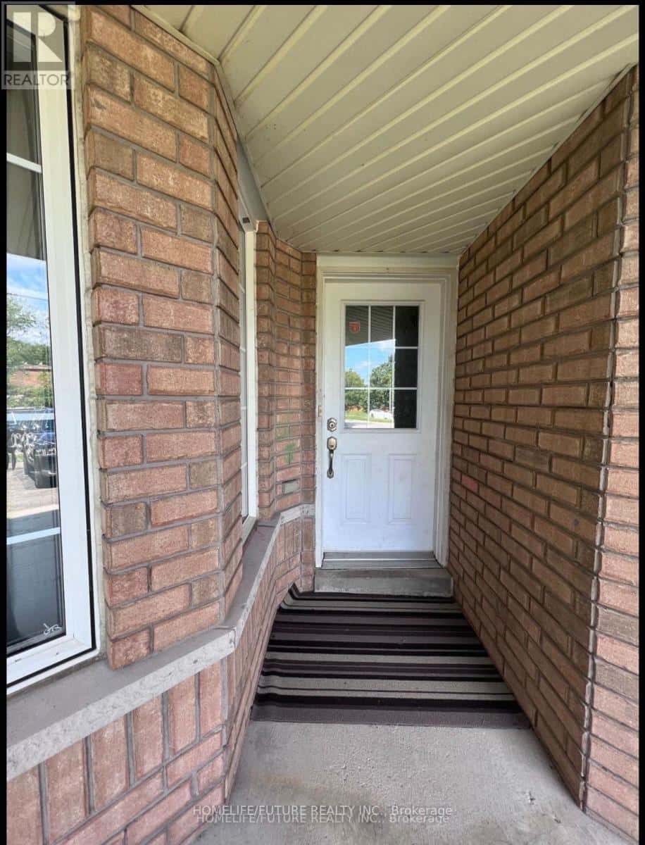 Toronto (Centennial Scarborough) — Toronto (Centennial Scarborough) - Photo 2 of 12