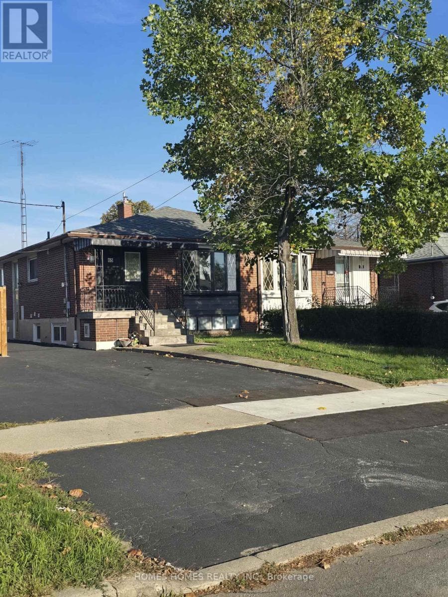 65 ELNATHAN CRESCENT — Toronto (Humber Summit), Ontario - Main photo