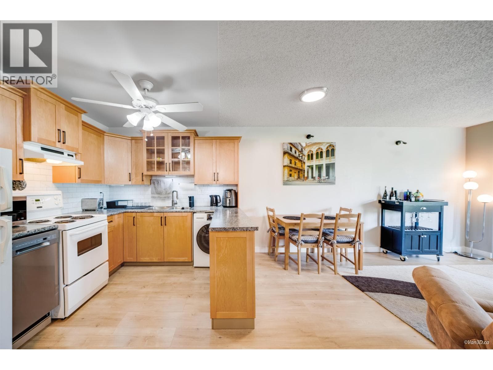 307 1122 KING ALBERT AVENUE — Coquitlam, British Columbia - Main photo