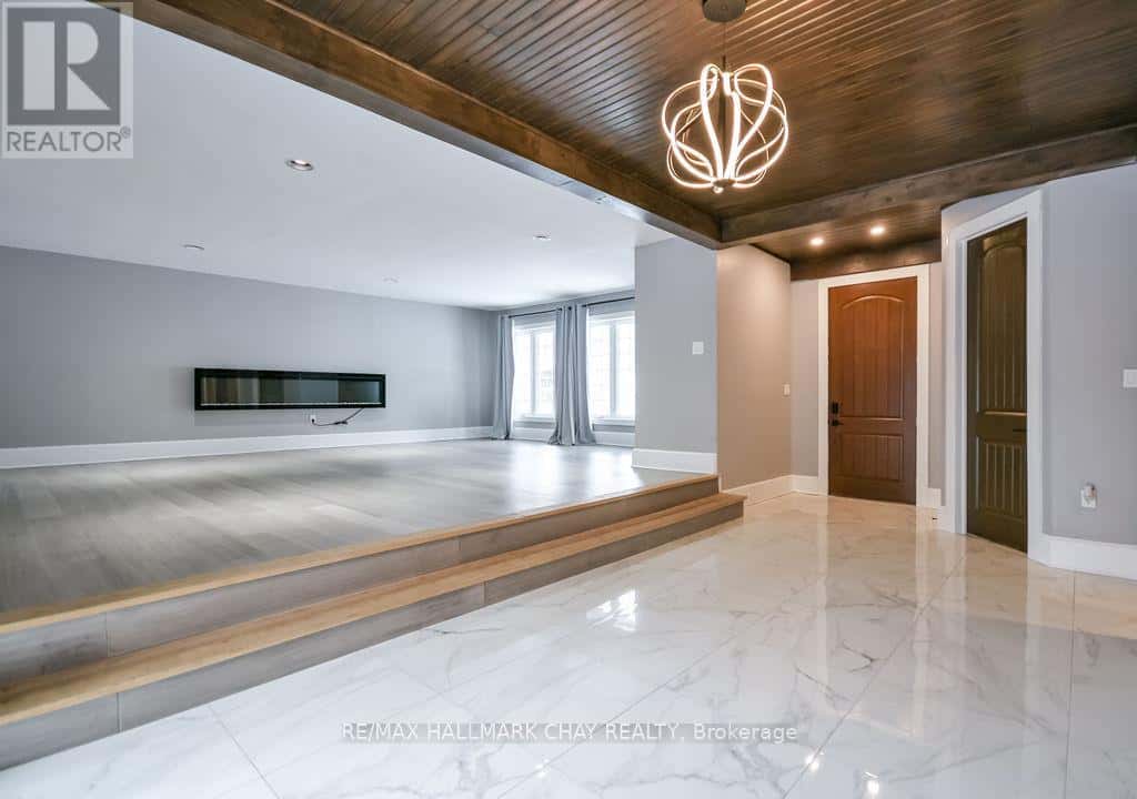 1 PINE SPRING ROAD — Oro-Medonte (Horseshoe Valley) - Photo 2 of 34