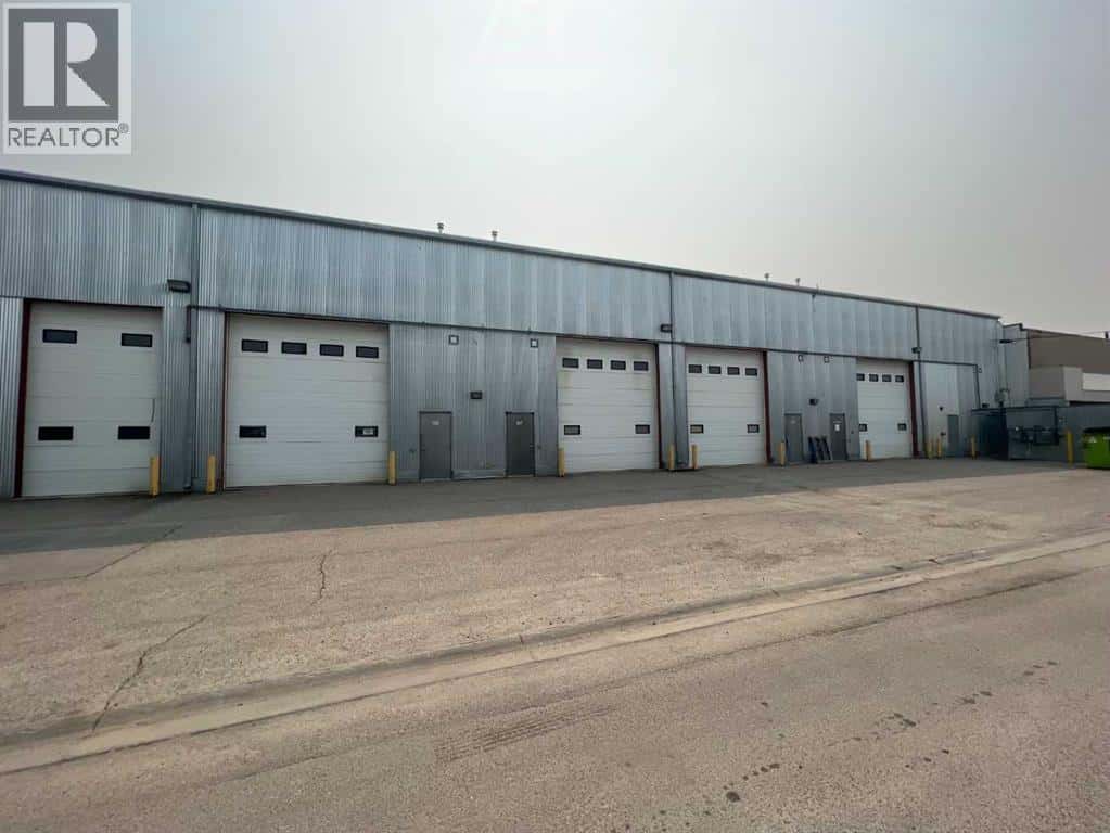 554 Carmichael Lane — Hinton, Alberta - Photo 2 of 4