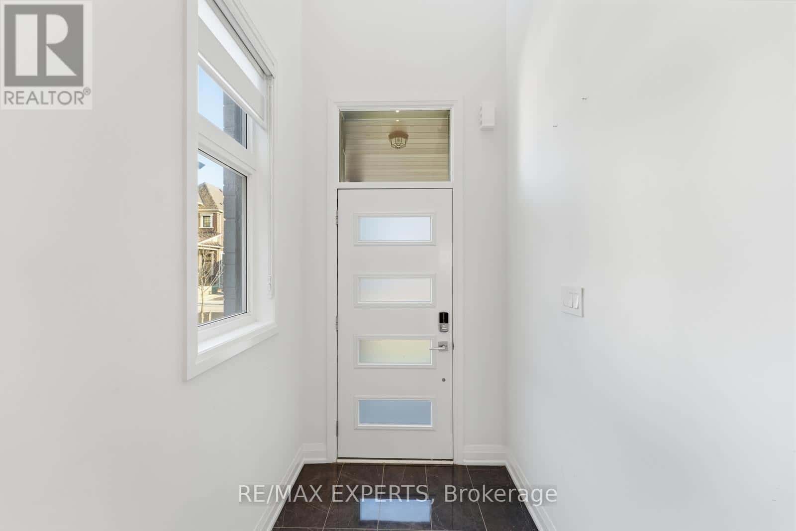 Oakville (NW Northwest) — Oakville (NW Northwest) - Photo 4 of 29