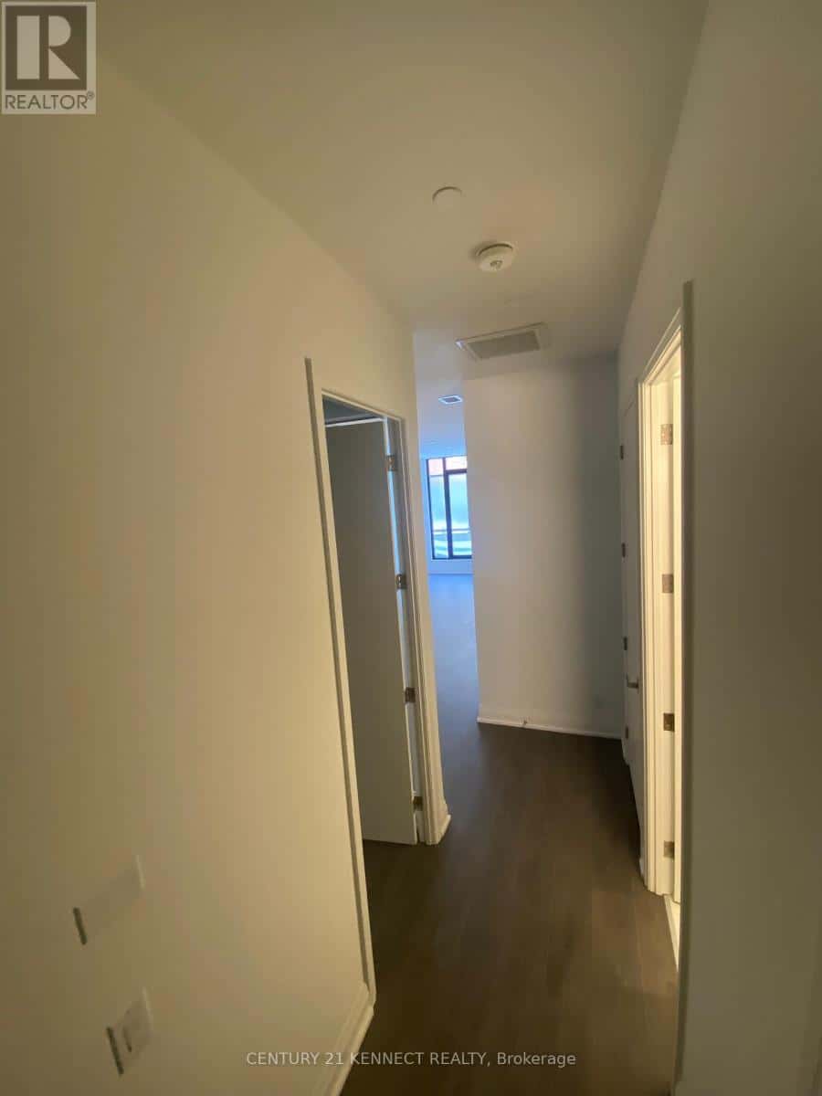 203 - 33 FREDRICK TODD WAY E — Toronto (Thorncliffe Park) - Photo 5 of 12