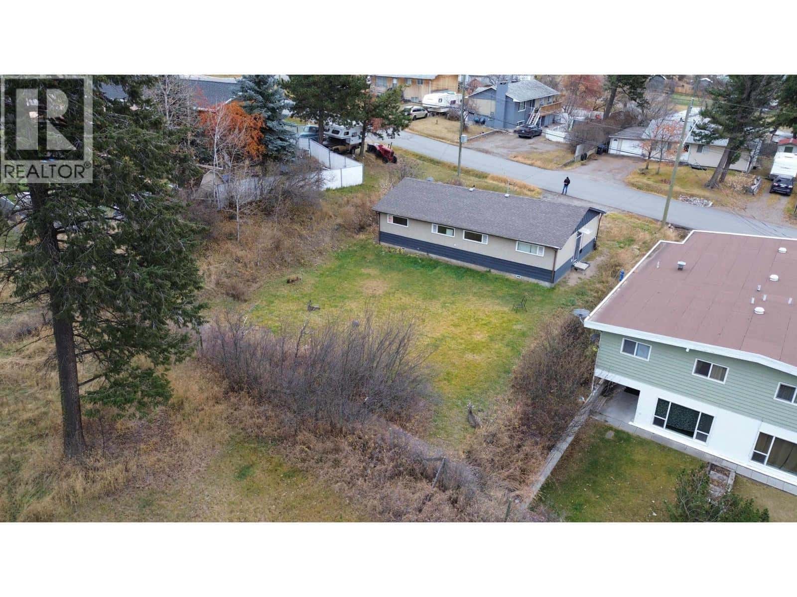 904 TOOP ROAD — Williams Lake, British Columbia - Photo 5 of 19