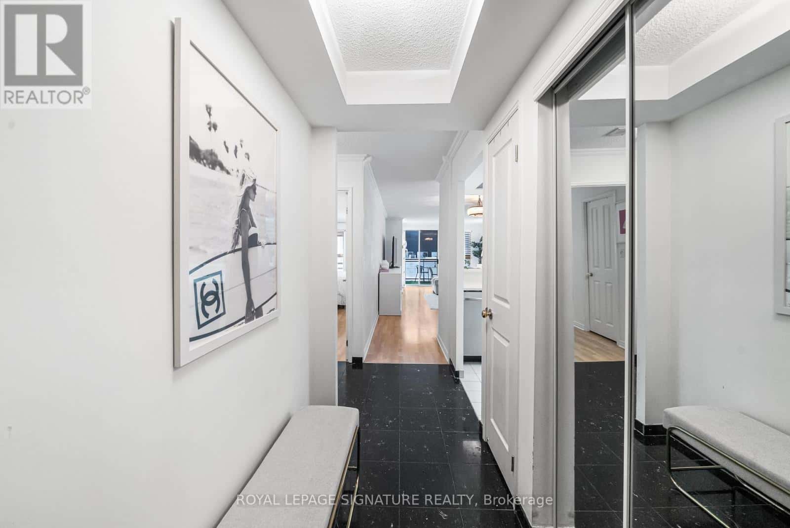 206 - 18 HOLLYWOOD AVENUE — Toronto (Willowdale East), Ontario - Photo 3 of 39