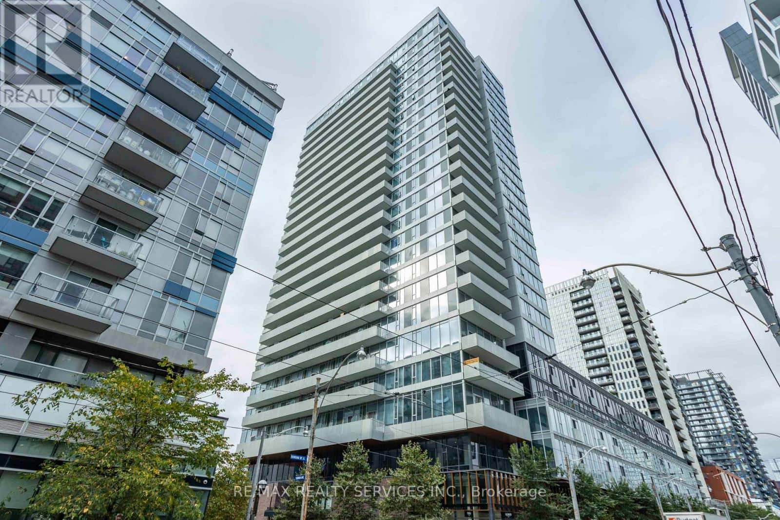 403 - 20 TUBMAN AVENUE — Toronto (Regent Park), Ontario - Photo 2 of 40