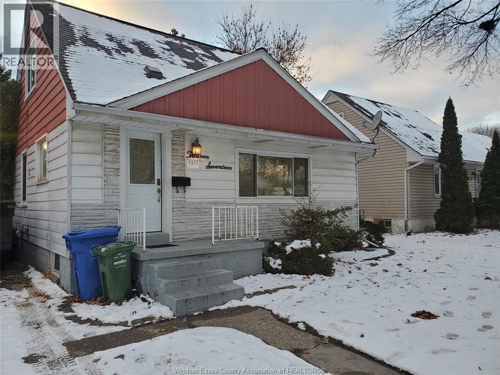 Windsor — Windsor - Main photo