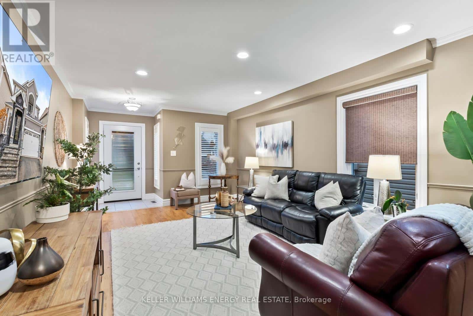 12 SCHOONER LANE — Clarington (Newcastle), Ontario - Photo 5 of 46