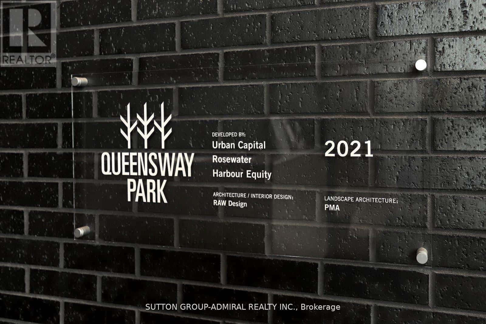 404 - 7 SMITH CRESCENT — Toronto (Stonegate-Queensway), Ontario - Photo 2 of 36