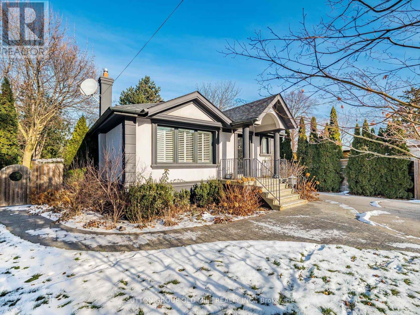 Toronto (Islington-City Centre West) — Toronto (Islington-City Centre West) - Photo 3 of 44