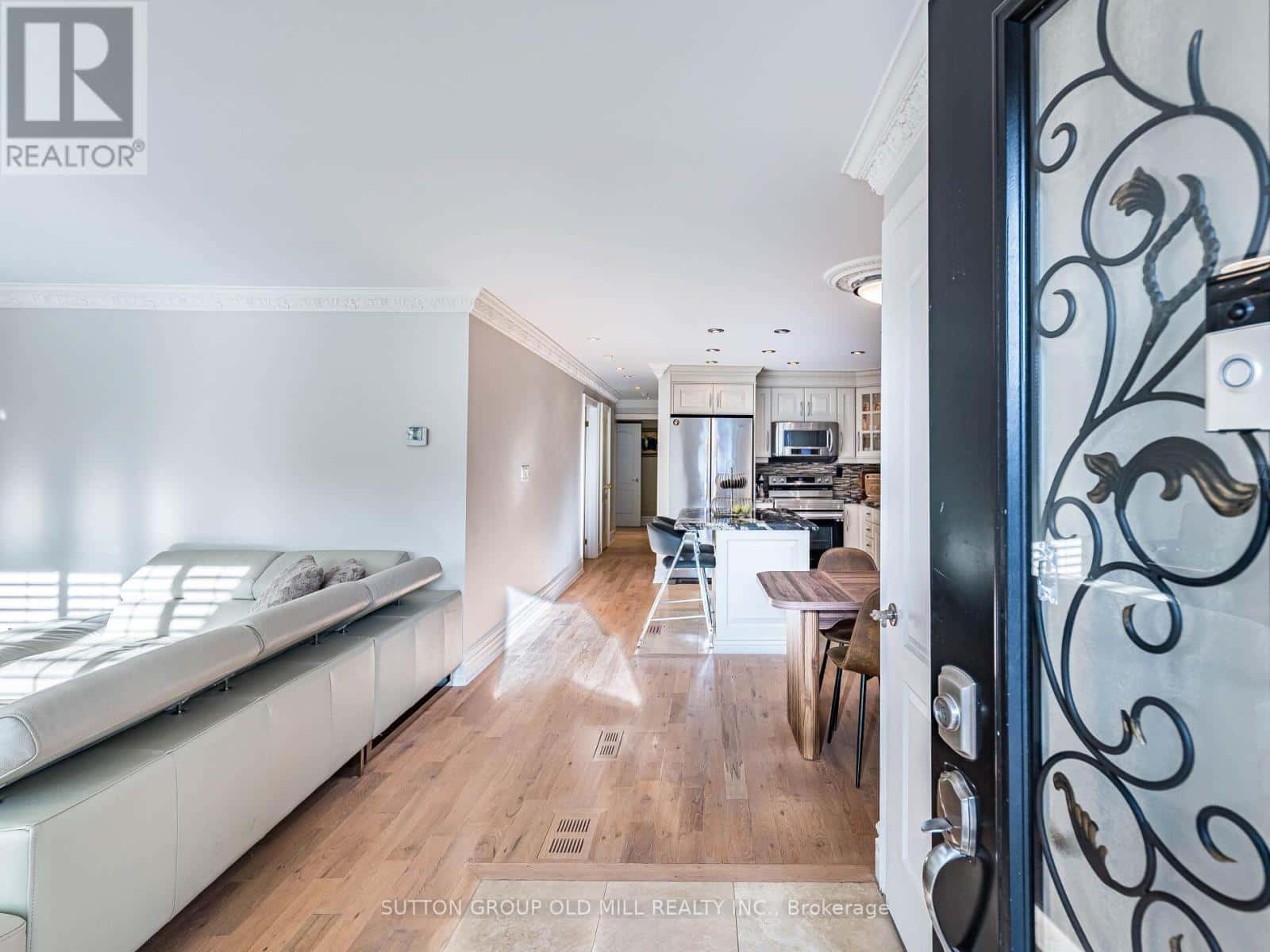 Toronto (Islington-City Centre West) — Toronto (Islington-City Centre West) - Photo 4 of 44