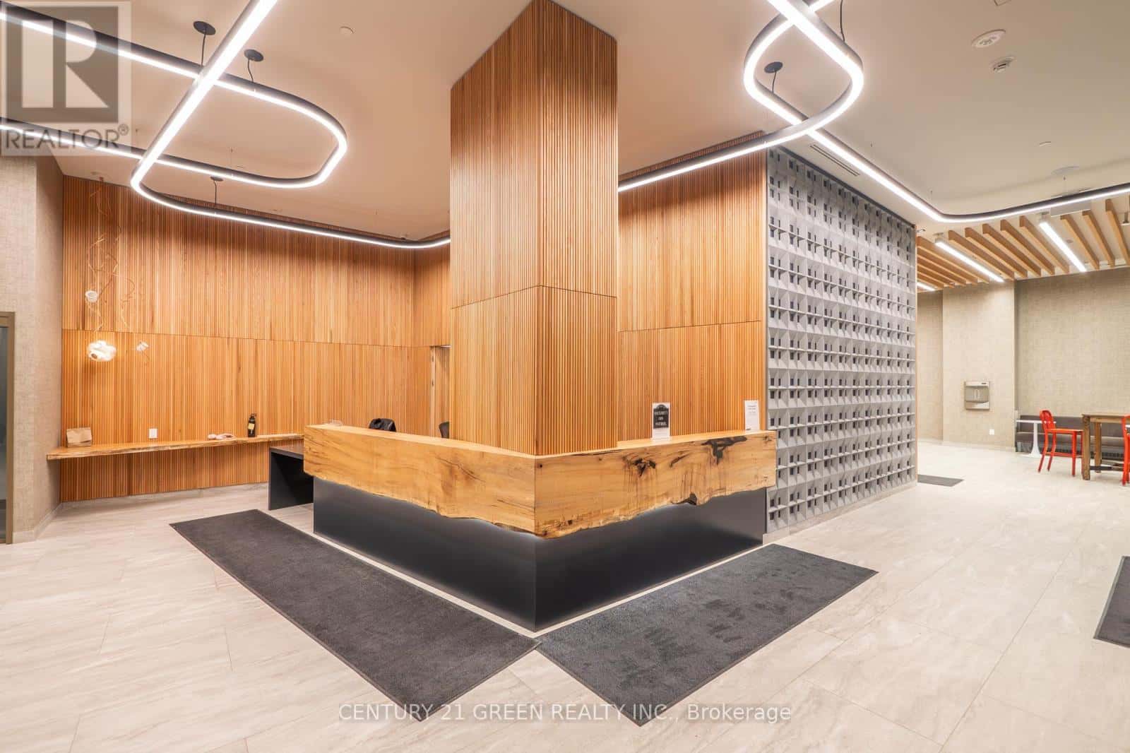 Mississauga (Central Erin Mills) — Mississauga (Central Erin Mills) - Photo 3 of 45