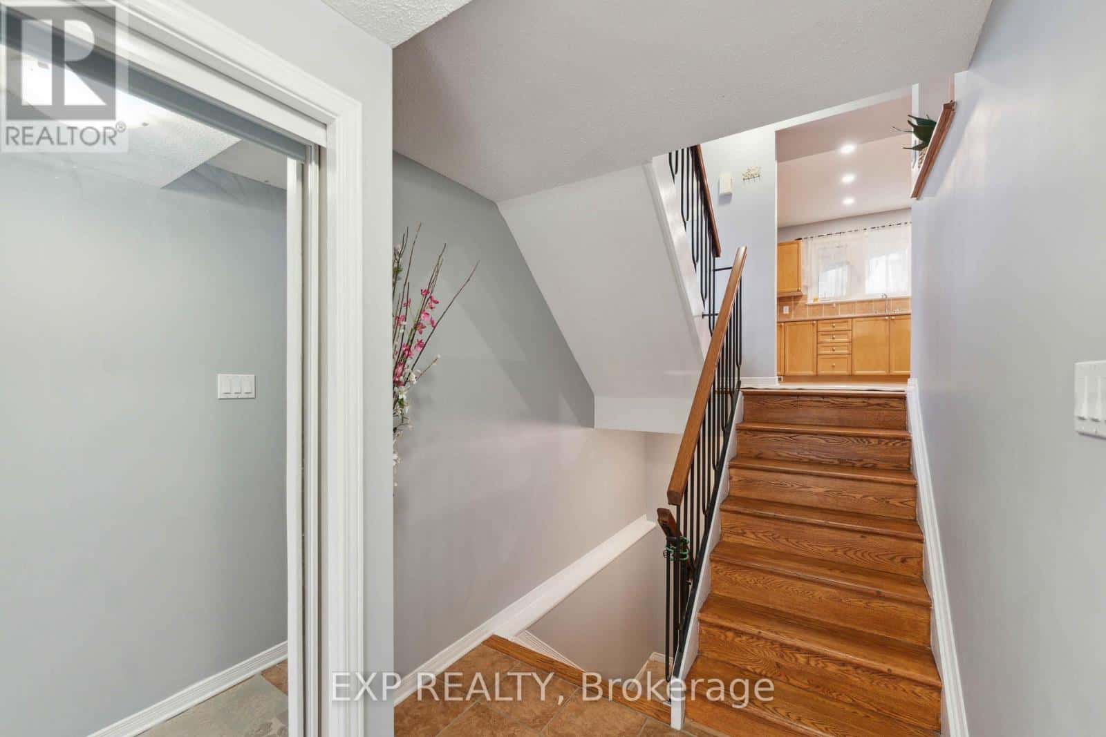 Ottawa — Ottawa - Photo 5 of 33