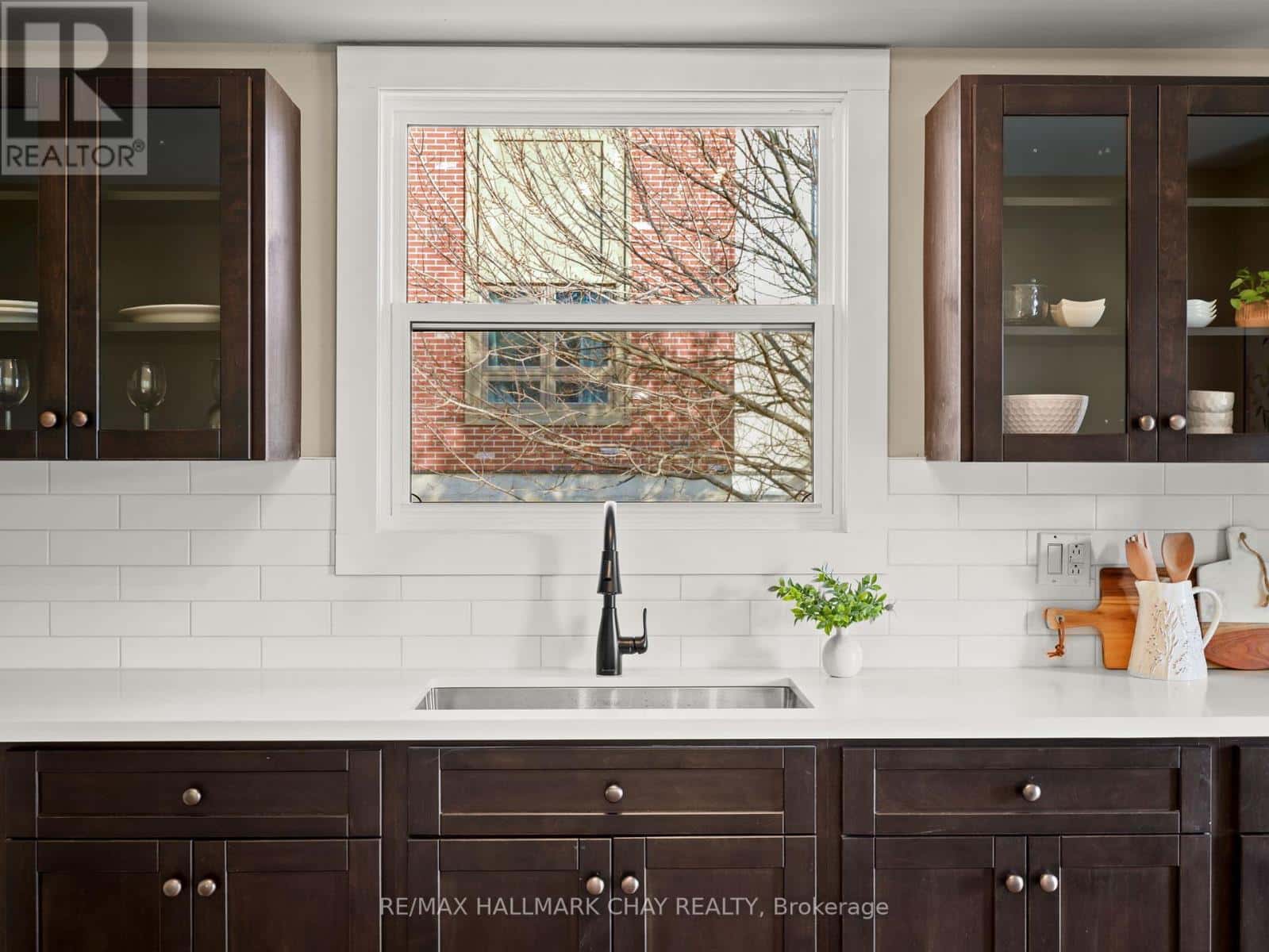 160 NELSON STREET E — New Tecumseth (Alliston), Ontario - Photo 5 of 38