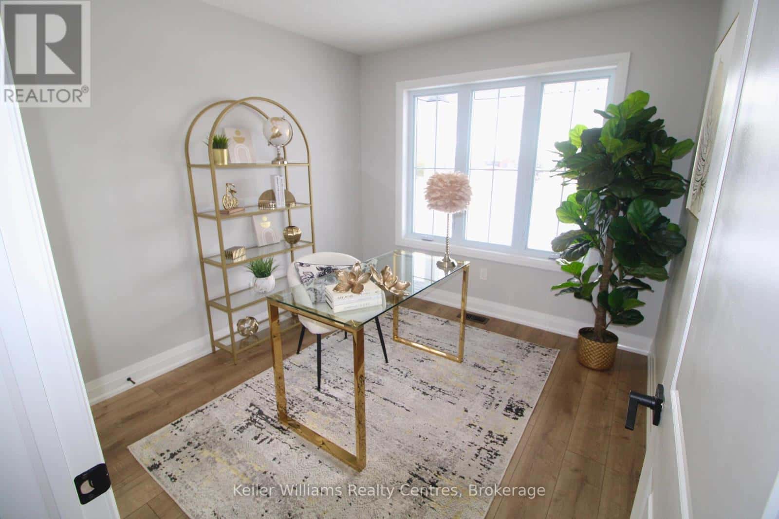 772 18TH STREET — Hanover, Ontario - Photo 5 of 34