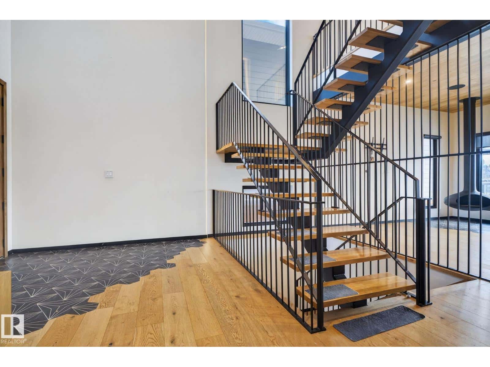 104 EDGEWATER CI — Leduc, Alberta - Photo 4 of 59