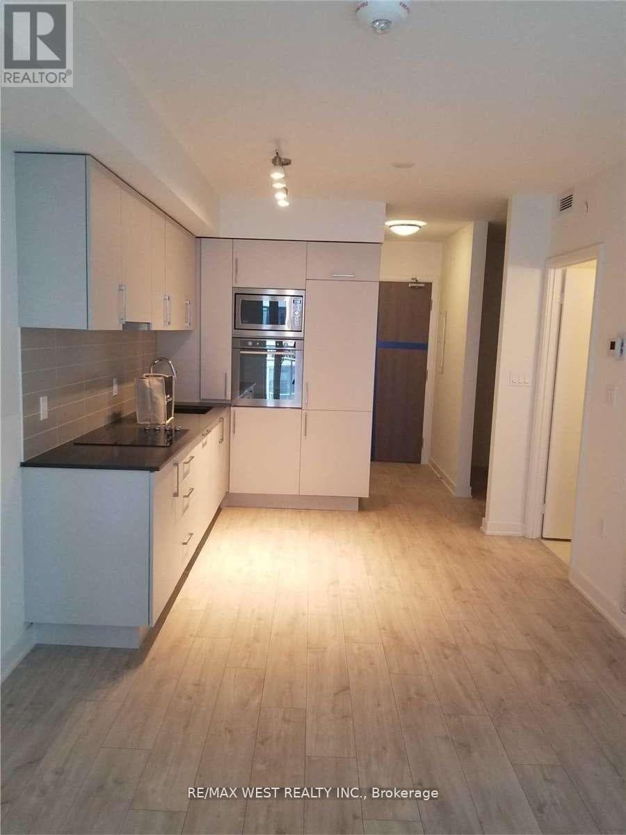 Toronto (Waterfront Communities) — Toronto (Waterfront Communities) - Main photo