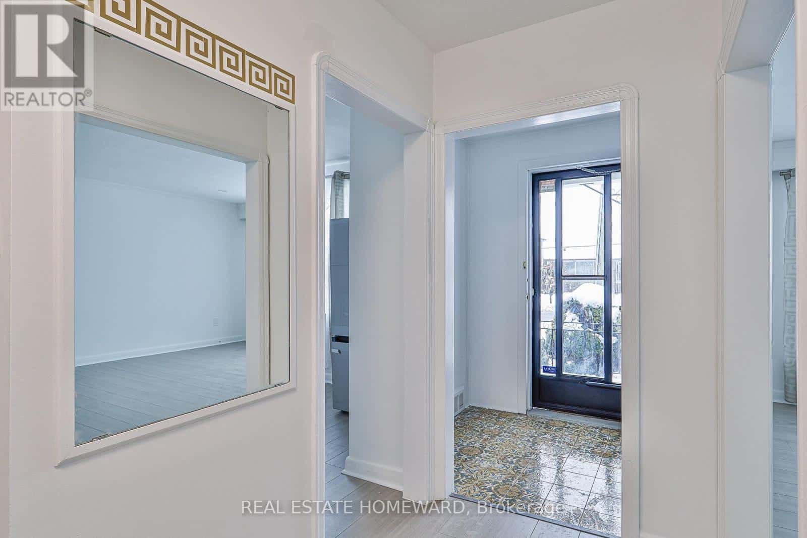 Vaughan (Crestwood-Springfarm-Yorkhill) — Vaughan (Crestwood-Springfarm-Yorkhill) - Photo 3 of 31