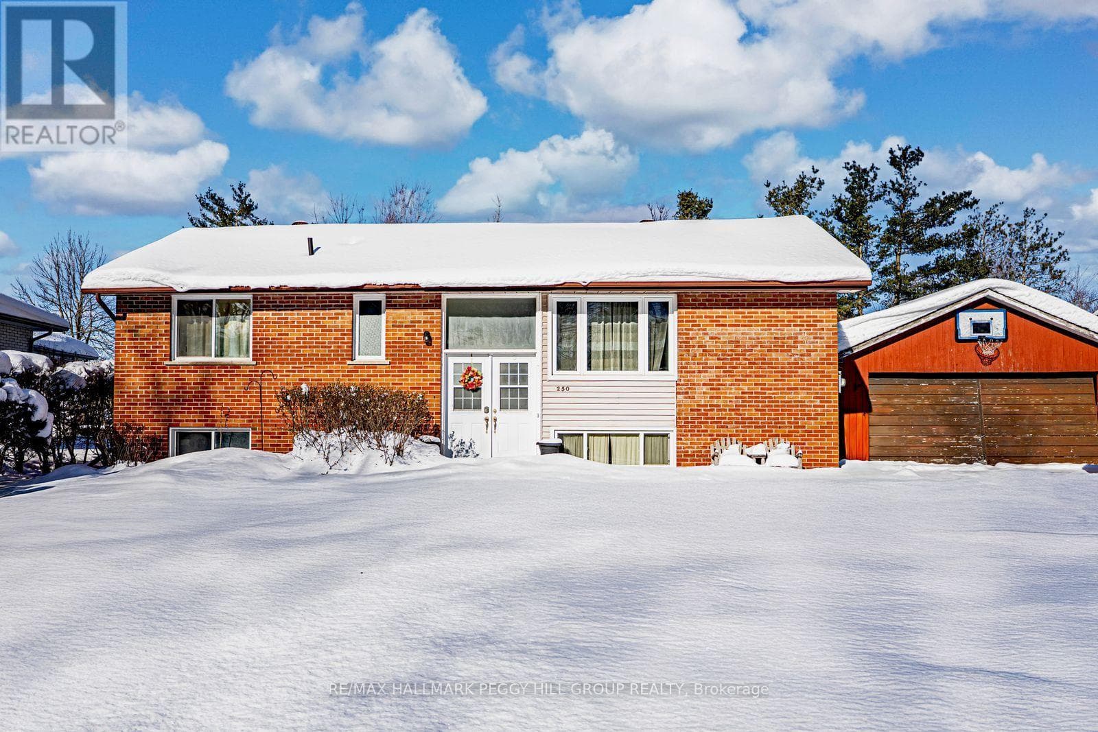 250 SUNNYBRAE AVENUE — Innisfil (Stroud), Ontario - Main photo