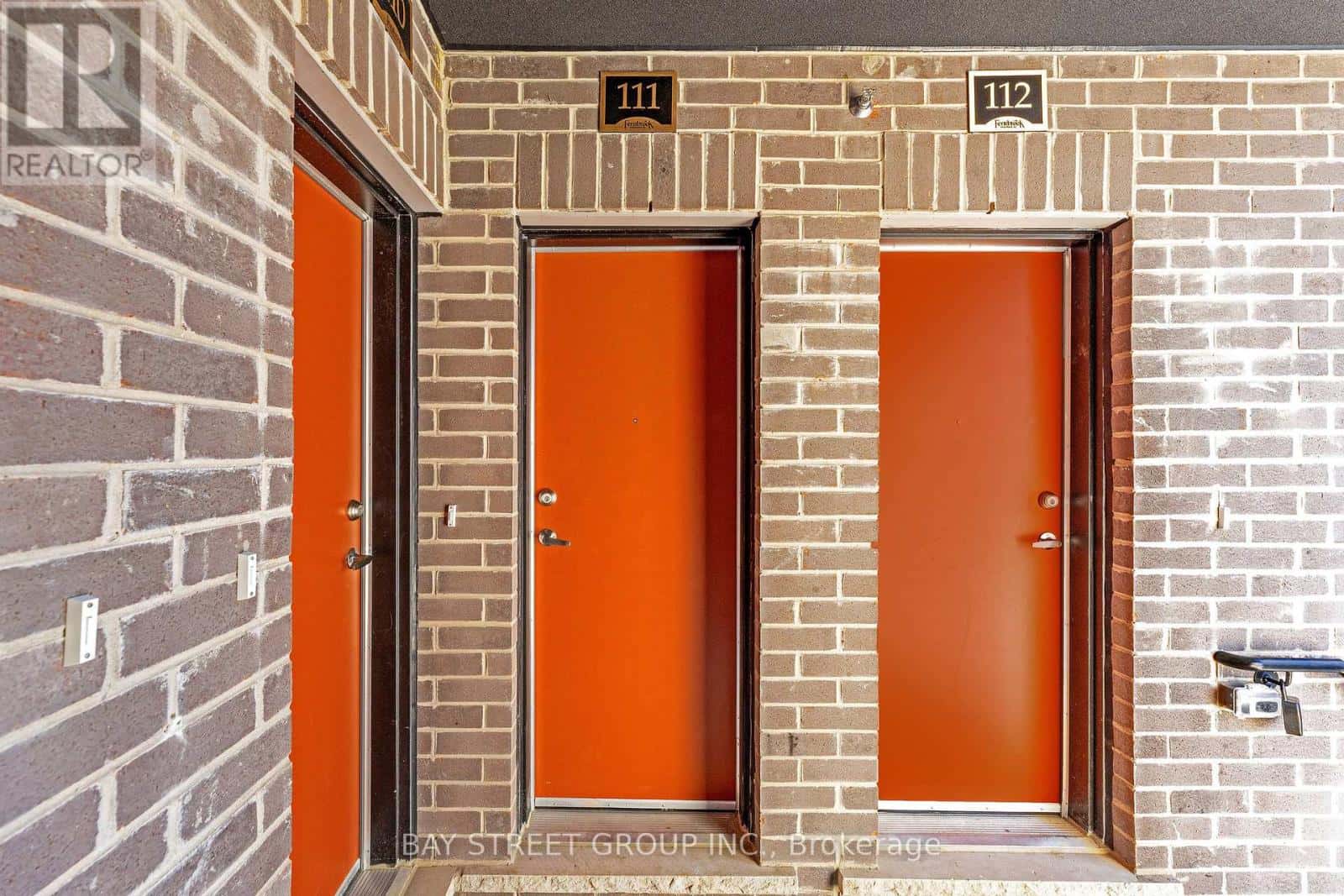 111 - 1573 ROSE WAY — Milton (CB Cobban), Ontario - Photo 5 of 41