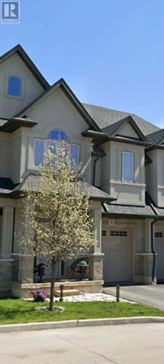 Hamilton (Mewburn) — Hamilton (Mewburn) - Photo 2 of 18